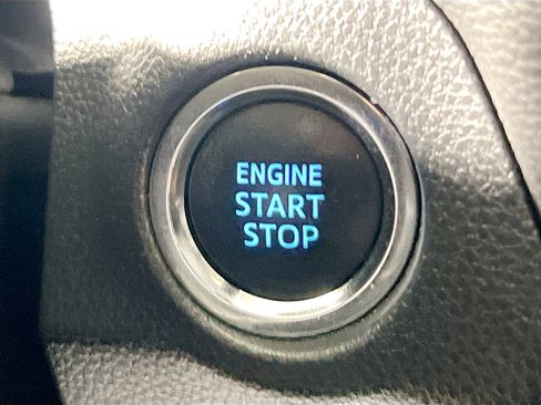 Used 2021 Toyota RAV4 XLE image 24