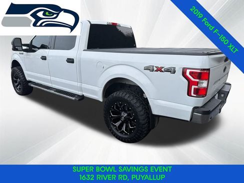 Used 2019 Ford F150 XLT w/ Trailer Tow Package image 4
