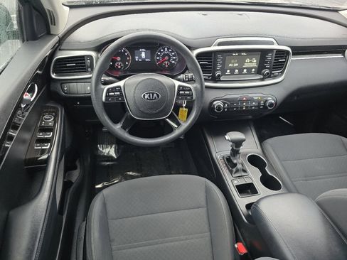 Used 2019 Kia Sorento L image 23