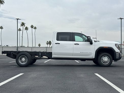 New 2026 GMC Sierra 3500 Pro w/ Convenience Package RWD image 3