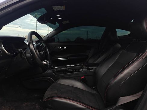 Used 2019 Ford Mustang GT Premium w/ Equipment Group 401A RWD image 11