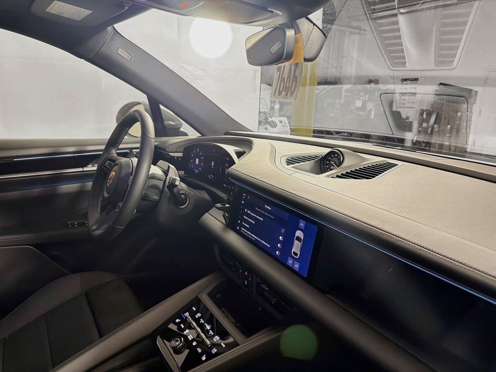 Certified 2026 Porsche Macan Electric RWD image 29