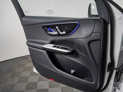 Certified 2025 Mercedes-Benz GLC 350e 4MATIC image 18