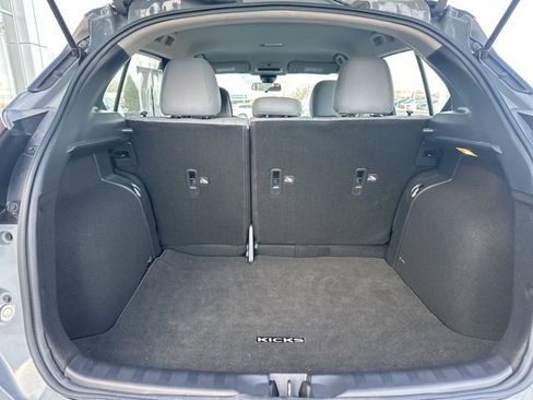Used 2023 Nissan Kicks SR w/ SR Premium Package image 13