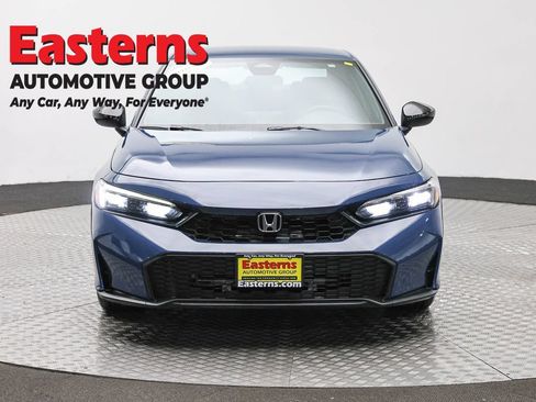 Used 2025 Honda Civic Sport image 2