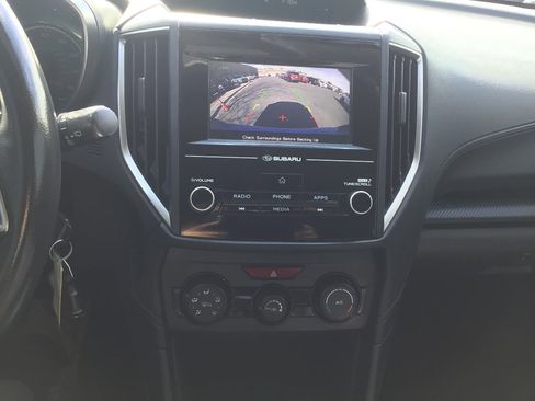 Used 2018 Subaru Crosstrek 2.0i Premium AWD/4WD image 10