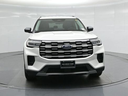 New 2026 Ford Explorer Active AWD/4WD image 22
