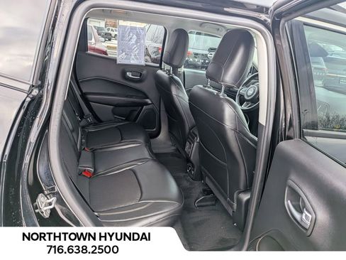 Used 2018 Jeep Compass Latitude w/ Popular Equipment Group image 33