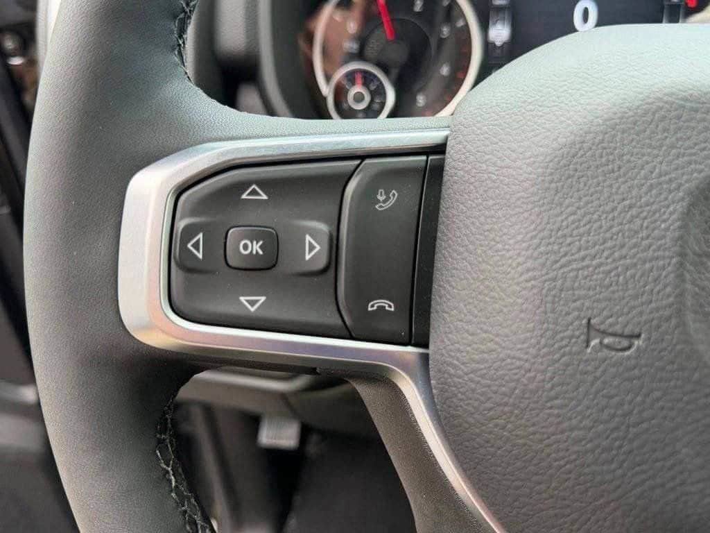 New 2026 RAM 3500 Big Horn AWD/4WD image 18