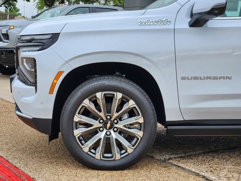 New 2026 Chevrolet Suburban High Country AWD/4WD image 7