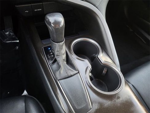 Used 2021 Toyota Camry SE image 23