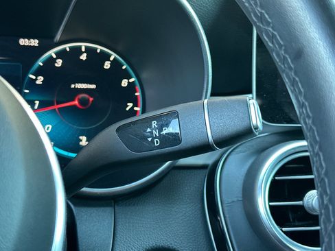 Used 2021 Mercedes-Benz GLC 300 image 21