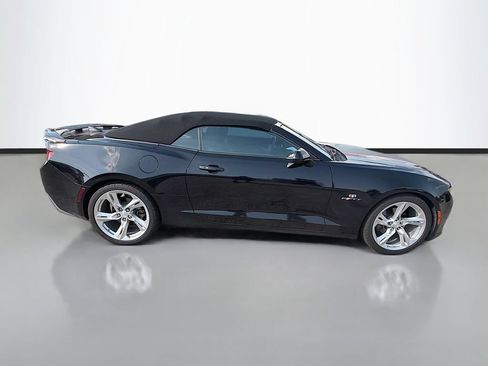 Used 2017 Chevrolet Camaro LT w/ RS Package RWD image 9