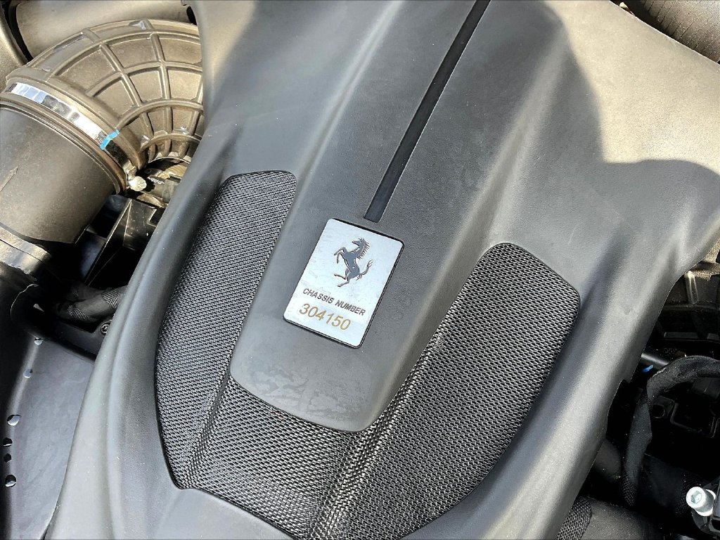 Used 2024 Ferrari Roma RWD image 28