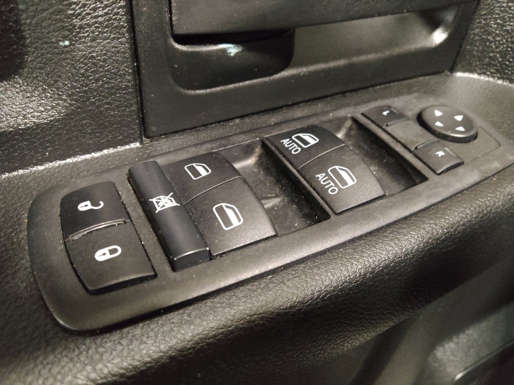 Used 2022 RAM 2500 Tradesman w/ Chrome Appearance Group AWD/4WD image 27