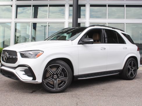 New 2026 Mercedes-Benz GLE 580 4MATIC image 2