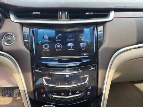 Used 2017 Cadillac XTS Luxury w/ Driver Awareness Package image 32