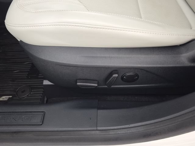 Used 2025 Ford Mustang Mach-E Premium RWD image 23