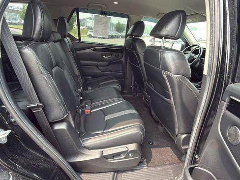 Used 2024 Honda Pilot EX-L image 18