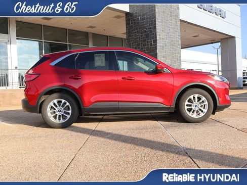Used 2020 Ford Escape SE FWD image 7