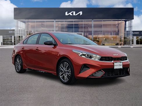 Certified 2024 Kia Forte GT-Line image 1