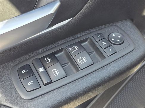 Certified 2022 RAM 1500 Big Horn image 24