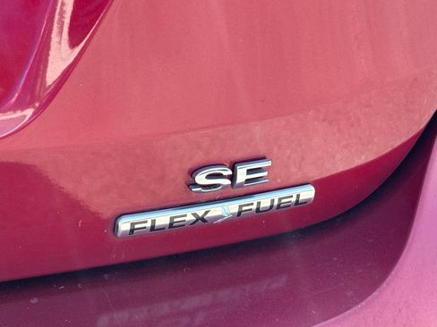 Used 2015 Ford Focus SE w/ Reverse Sensing Package FWD image 6