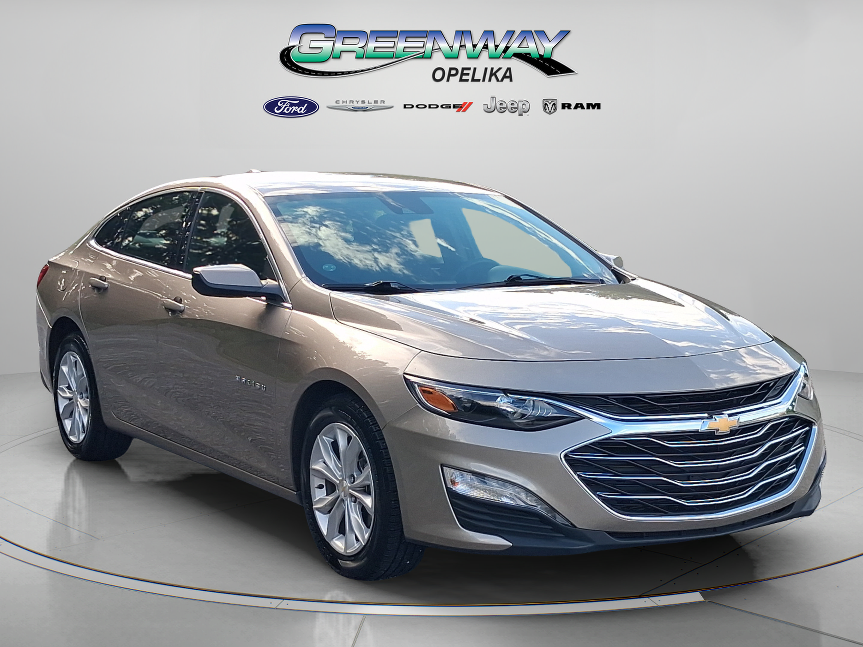 Used 2025 Chevrolet Malibu LT FWD image 1