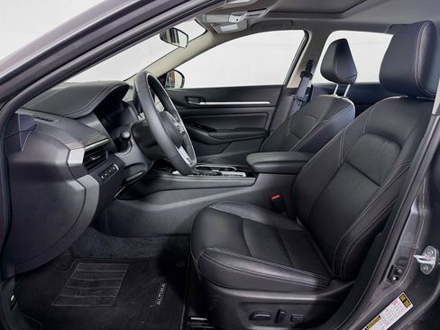 New 2025 Nissan Altima 2.5 SL AWD/4WD image 4