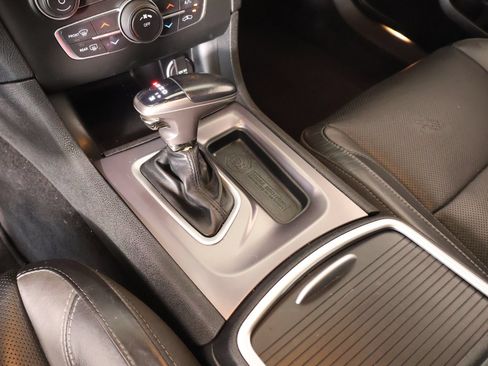 Used 2021 Dodge Charger SXT w/ Leather Interior Group RWD image 8