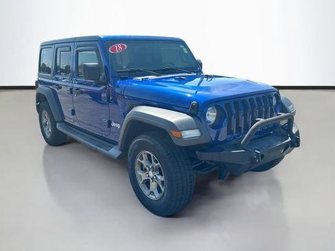Used 2018 Jeep Wrangler Unlimited Sport S AWD/4WD image 3