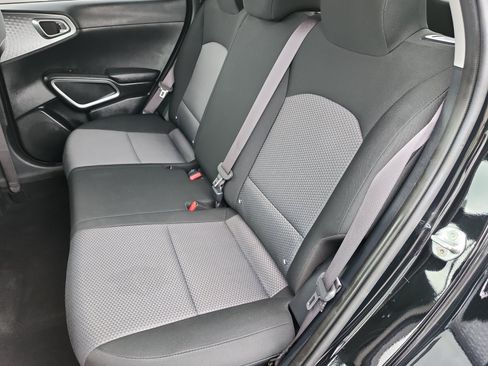 Used 2022 Kia Soul LX w/ Technology Package FWD image 13