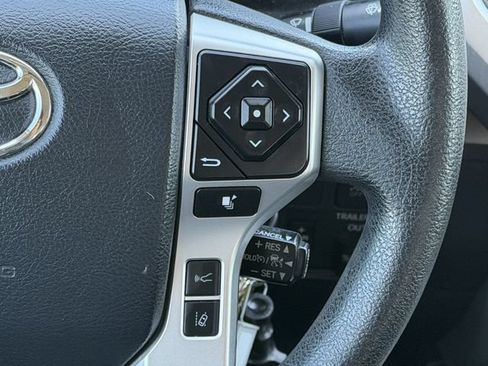 Used 2018 Toyota Tundra SR5 w/ SR5 Upgrade Package RWD image 15