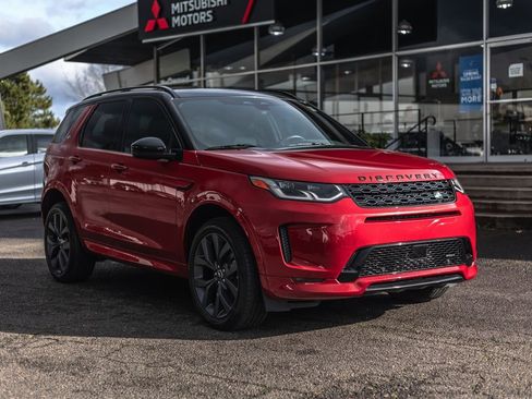 Used 2023 Land Rover Discovery Sport SE R-Dynamic image 6