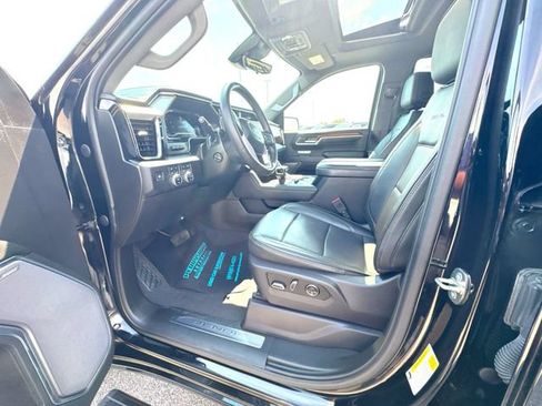 Used 2024 GMC Sierra 1500 Denali AWD/4WD image 10
