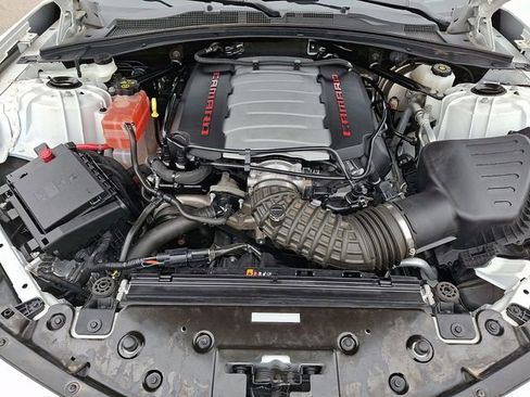 Used 2023 Chevrolet Camaro LT w/ Technology Package image 29