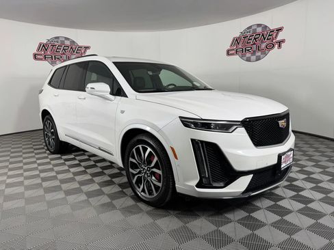 Used 2023 Cadillac XT6 Sport w/ Platinum Package image 9