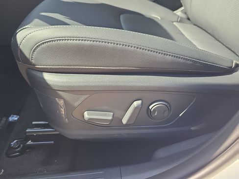 New 2026 Kia Sportage EX image 21