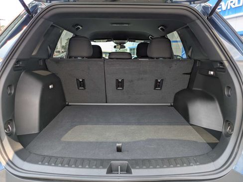Certified 2026 Chevrolet Equinox LT AWD/4WD image 7