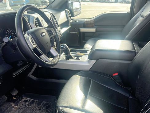 Used 2019 Ford F150 Lariat image 19