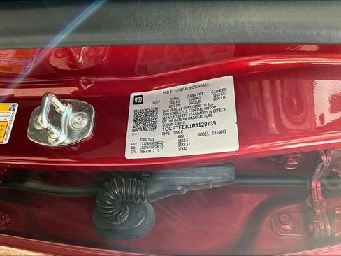 Used 2024 Chevrolet Colorado Trail Boss w/ Technology Package image 17