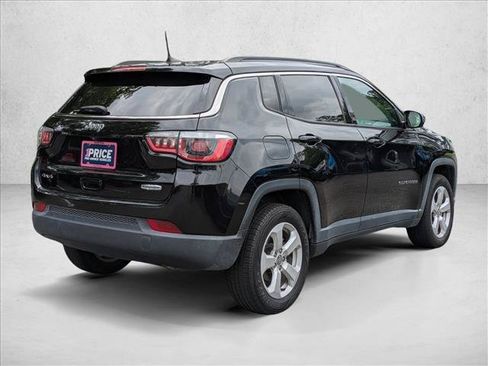 Used 2019 Jeep Compass Latitude w/ Popular Equipment Group AWD/4WD image 5