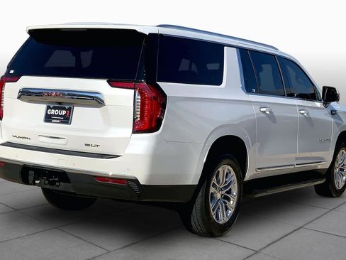 Used 2023 GMC Yukon XL SLT w/ SLT Premium Package AWD/4WD image 13
