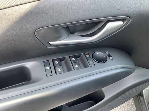 New 2026 Hyundai Tucson Blue SE FWD image 17