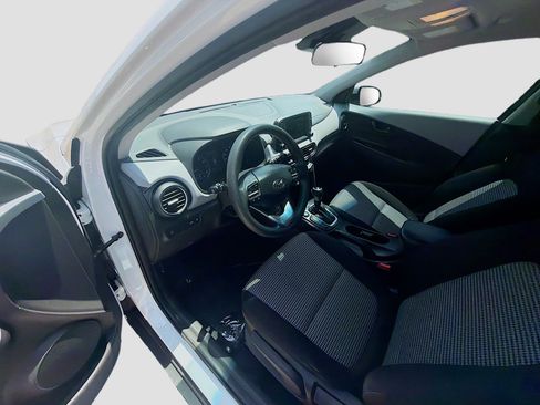 Used 2021 Hyundai Kona SE w/ Cargo Package FWD image 7