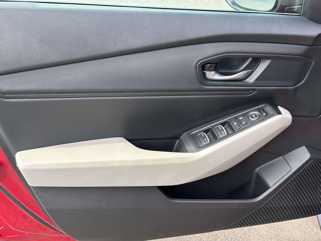 Used 2023 Honda Accord EX image 15