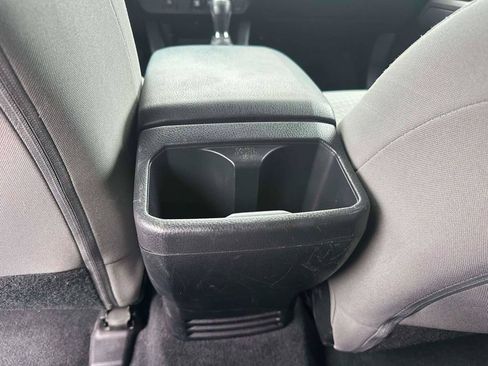 Used 2023 Toyota Tacoma SR5 AWD/4WD image 12