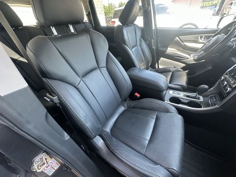 Used 2019 Subaru Ascent Limited w/ Popular Package #3 AWD/4WD image 12