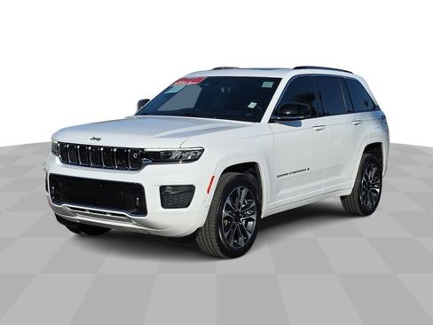Used 2022 Jeep Grand Cherokee Overland w/ Adv Protech Group III RWD image 4
