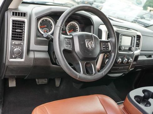 Used 2019 RAM 1500 Classic SLT AWD/4WD image 13